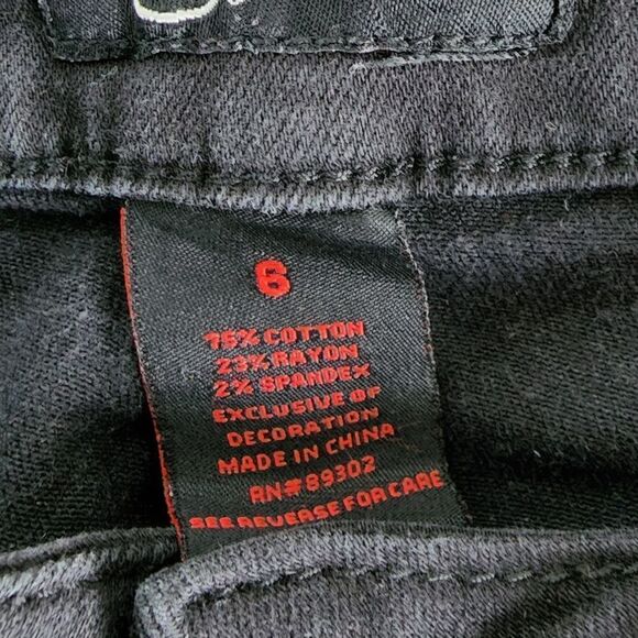 EARL SKINNY FIT MID RISE SEQUIN AND RHINESTONE DETAIL  BLACK JEANS SIZE 6 - Picture 7 of 7